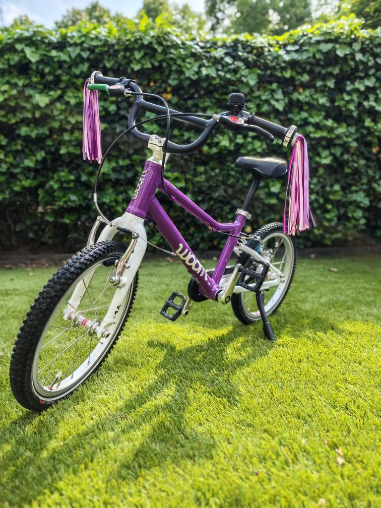 Prachtige paarse Woom 3, Fietsen en Brommers, Fietsen | Kinderfietsjes, Ophalen, Zo goed als nieuw, Velgrem, 16 tot 20 inch