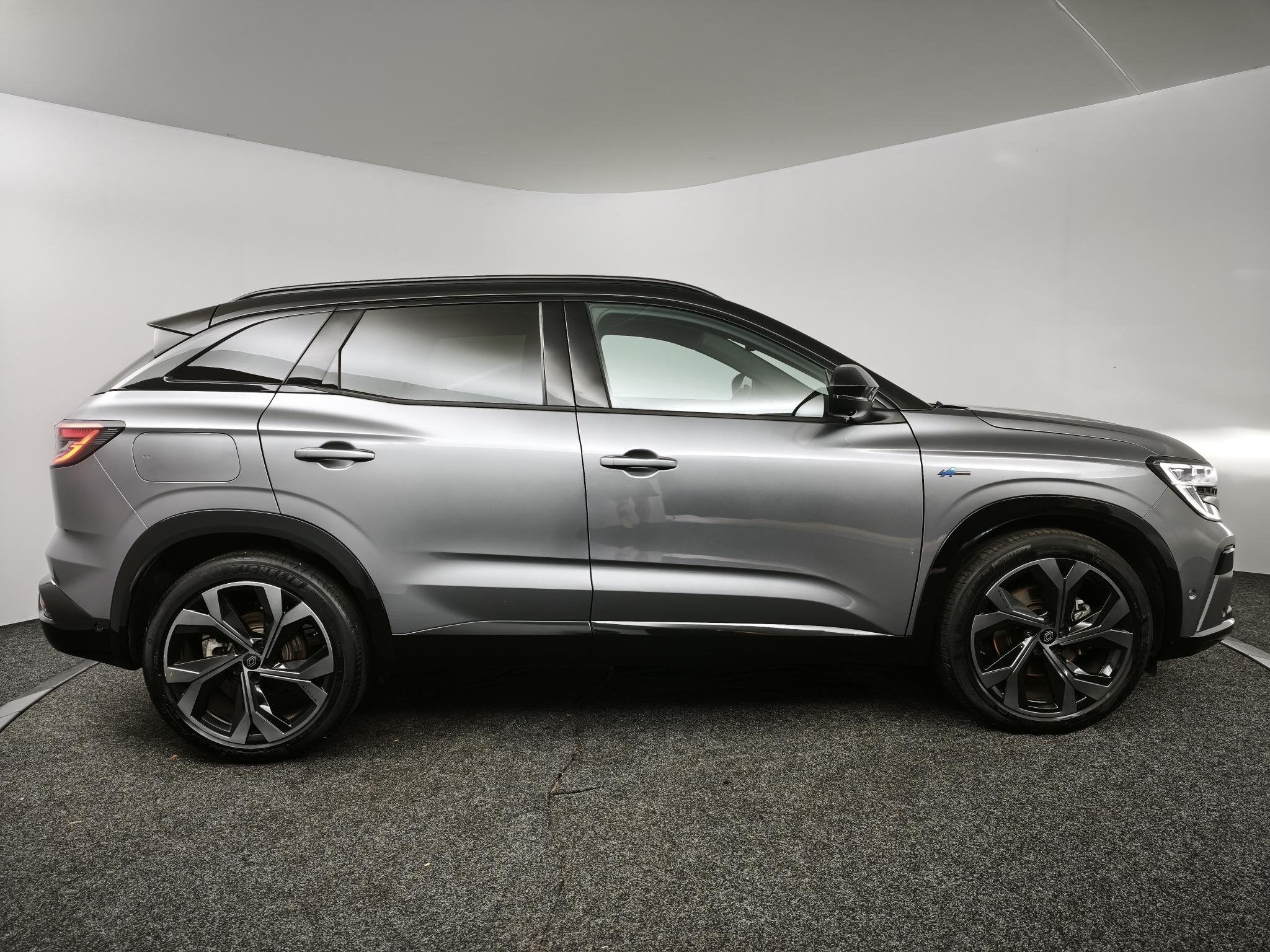 Renault Austral 1.2 E-Tech full hybrid 200 iconic esprit Alp, Auto's, Gebruikt, Euro 6, 1199 cc, 2 kWh