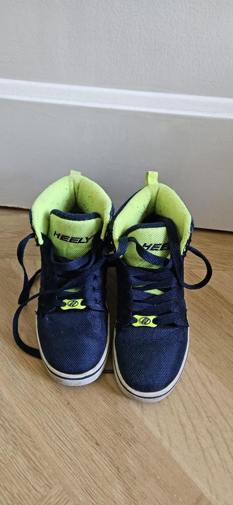 Heely Roller Shoes, Ophalen, Zo goed als nieuw, Kinderen