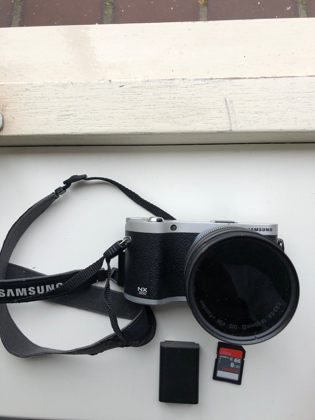 Samsung NX300 Compact Camera met 18-55mm OIS lens en 8GB SD, Compact, Ophalen of Verzenden, Zo goed als nieuw, 4 t/m 7 keer