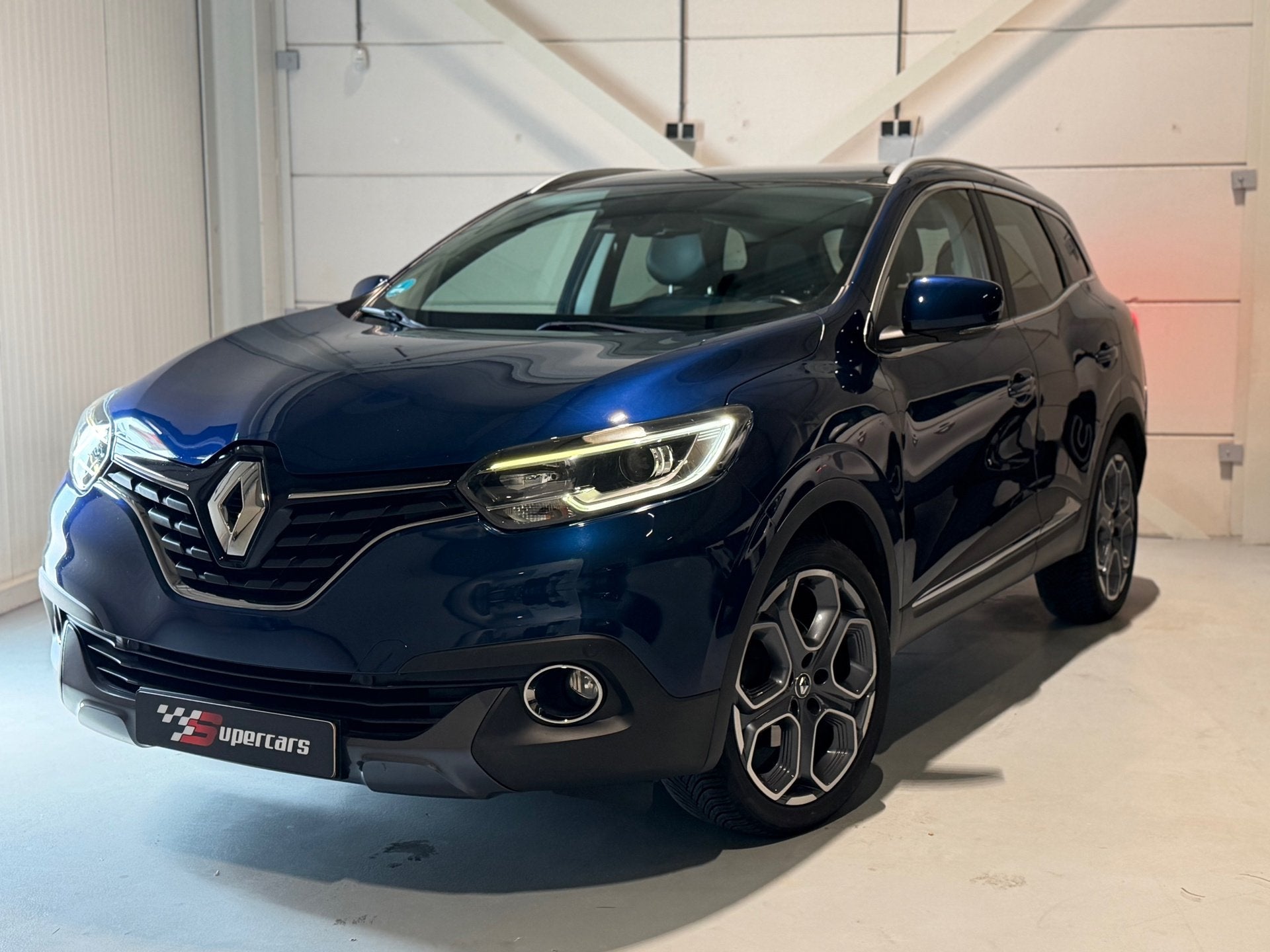 Renault Kadjar 1.2 TCe Extase Automaat|Pano|PDC|Dealer ondrh, Auto's, Kadjar, Gebruikt, 4 cilinders, Blauw