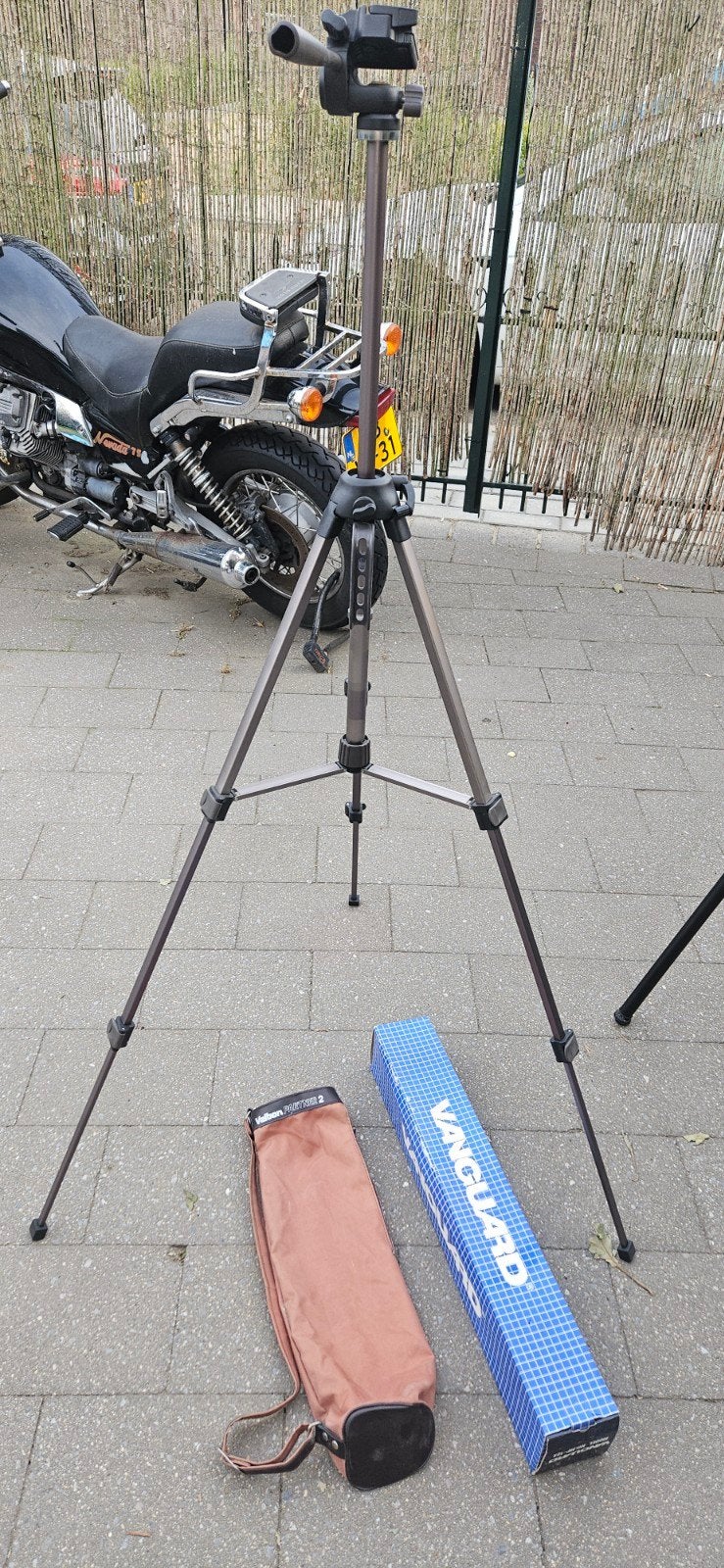 Vanguard Millennium 3 Statief met Velbon Partner 2 draagtas, Ophalen, Gebruikt, Driepoot, Snelkoppelingsplaat