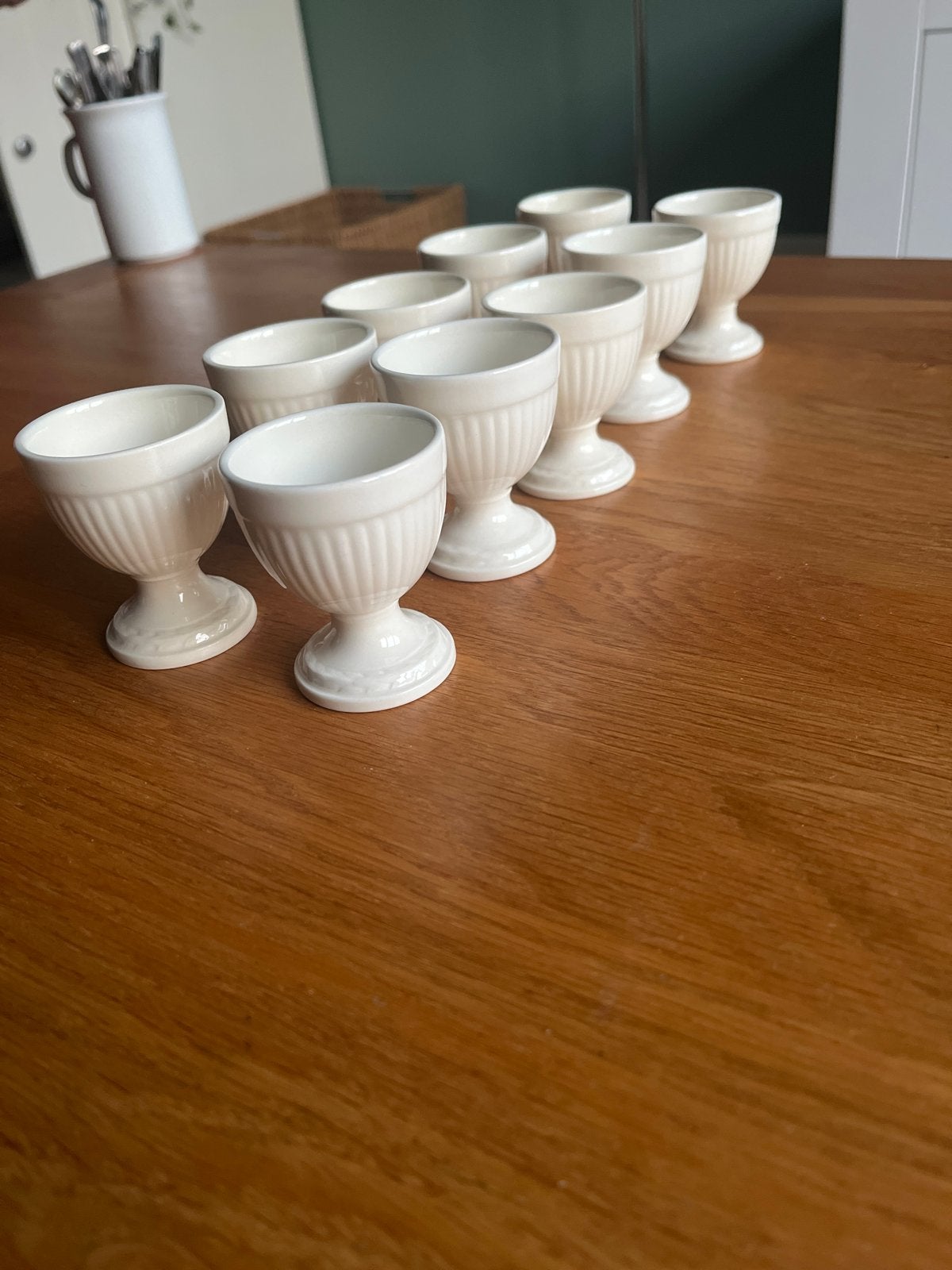11 Vintage Eierdopjes - Crème Keramiek / wedgwood, Ophalen, Overige merken, Keramiek, Overige typen