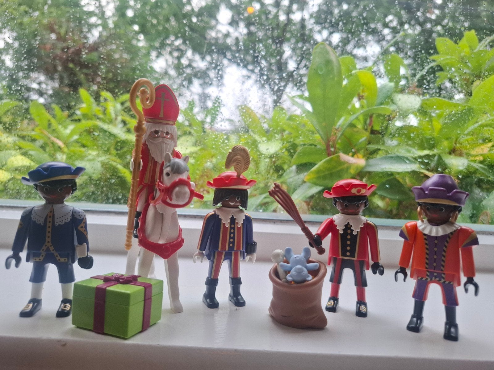 Playmobil Sinterklaas set met 4 pieten en accessoires, Kinderen en Baby's, Speelgoed | Playmobil, Ophalen of Verzenden