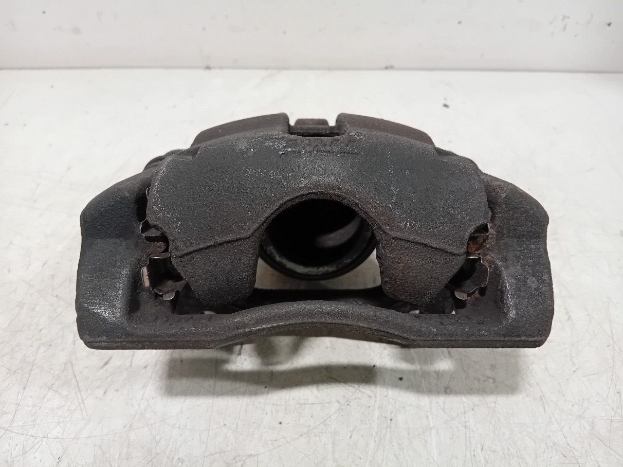 Remklauw rechts voor Renault Clio, Auto-onderdelen, Onderdelen@venauto.nl, Van der Ven Autorecycling B.V., Gebruikt, Ettenseweg 76, 4706 PB Roosendaal, The Netherlands
