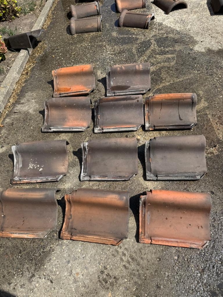 10 stuks de verbeterde Hollandse dakpan rechter kant pan, Ophalen, Steen of Klei, Zo goed als nieuw, 15 m² of meer
