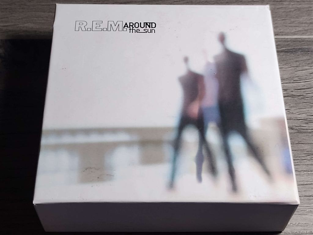 R.E.M. – Around The Sun [Box Set USA], Cd's en Dvd's, Ophalen of Verzenden, Zo goed als nieuw, Poprock