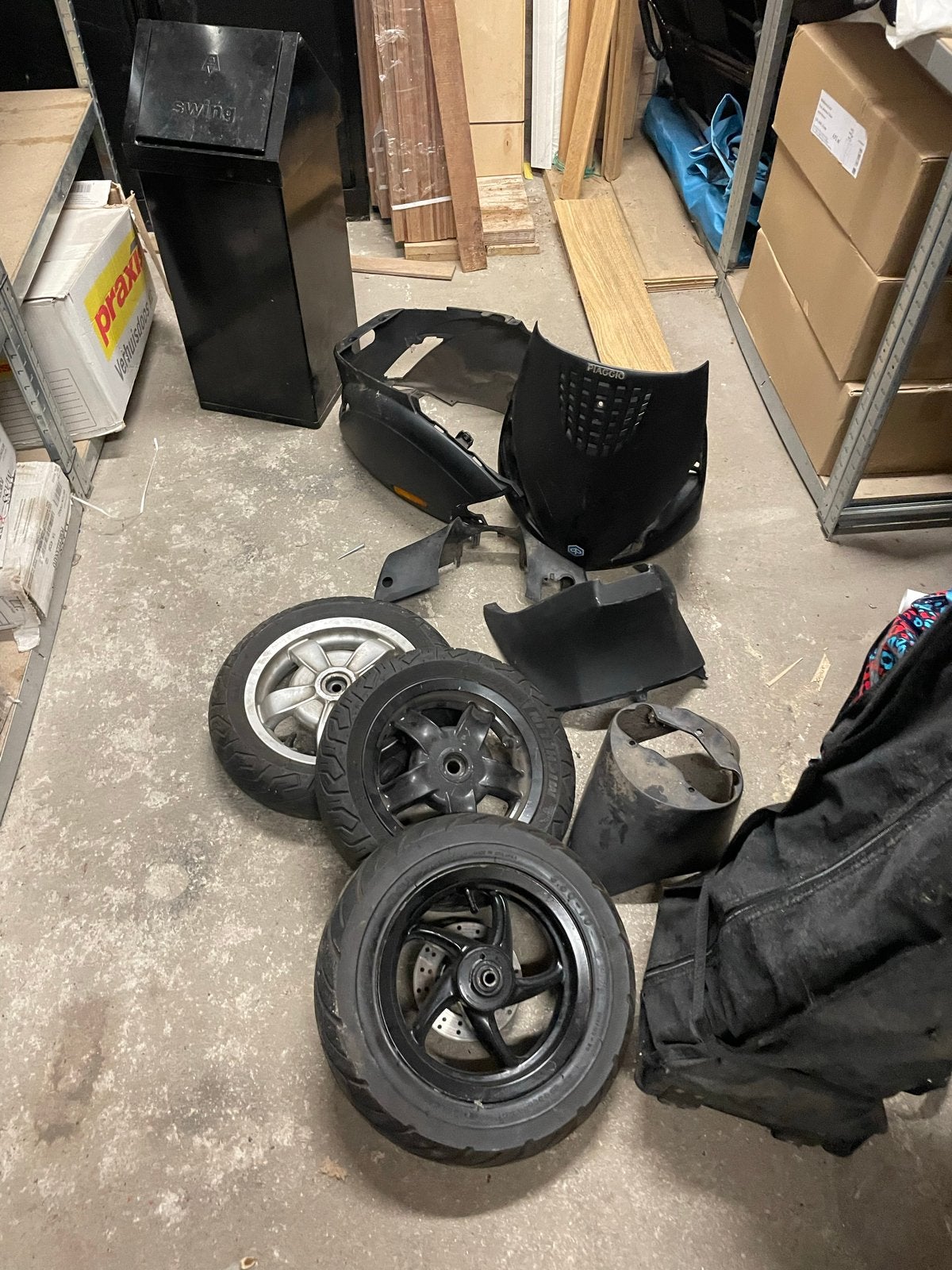 Zip 2000 kappen set plus velgen, Ophalen, Gebruikt, Kap, Piaggio