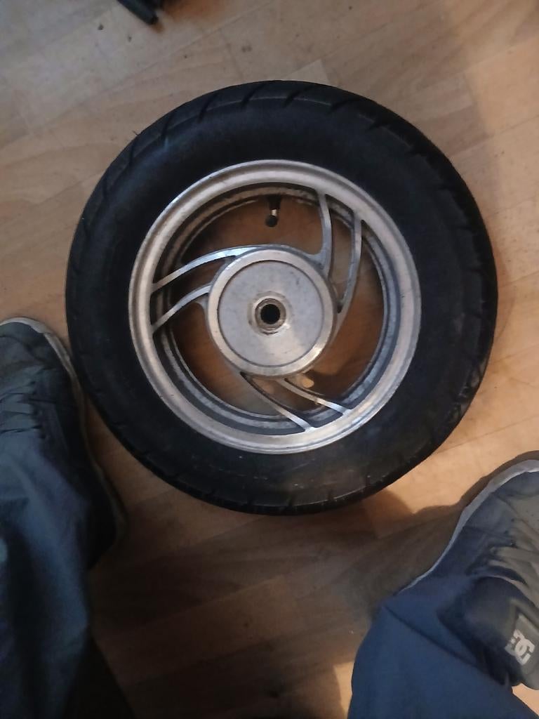 Peugeot v clic achterwiel, Ophalen of Verzenden, Gebruikt, Overige typen, Peugeot