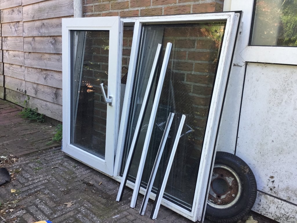 Kunststof kozijn met dubbel glas, Doe-het-zelf en Verbouw, Kozijnen en Schuifpuien, Kunststof, Gebruikt, Raamkozijn, Inclusief glas
