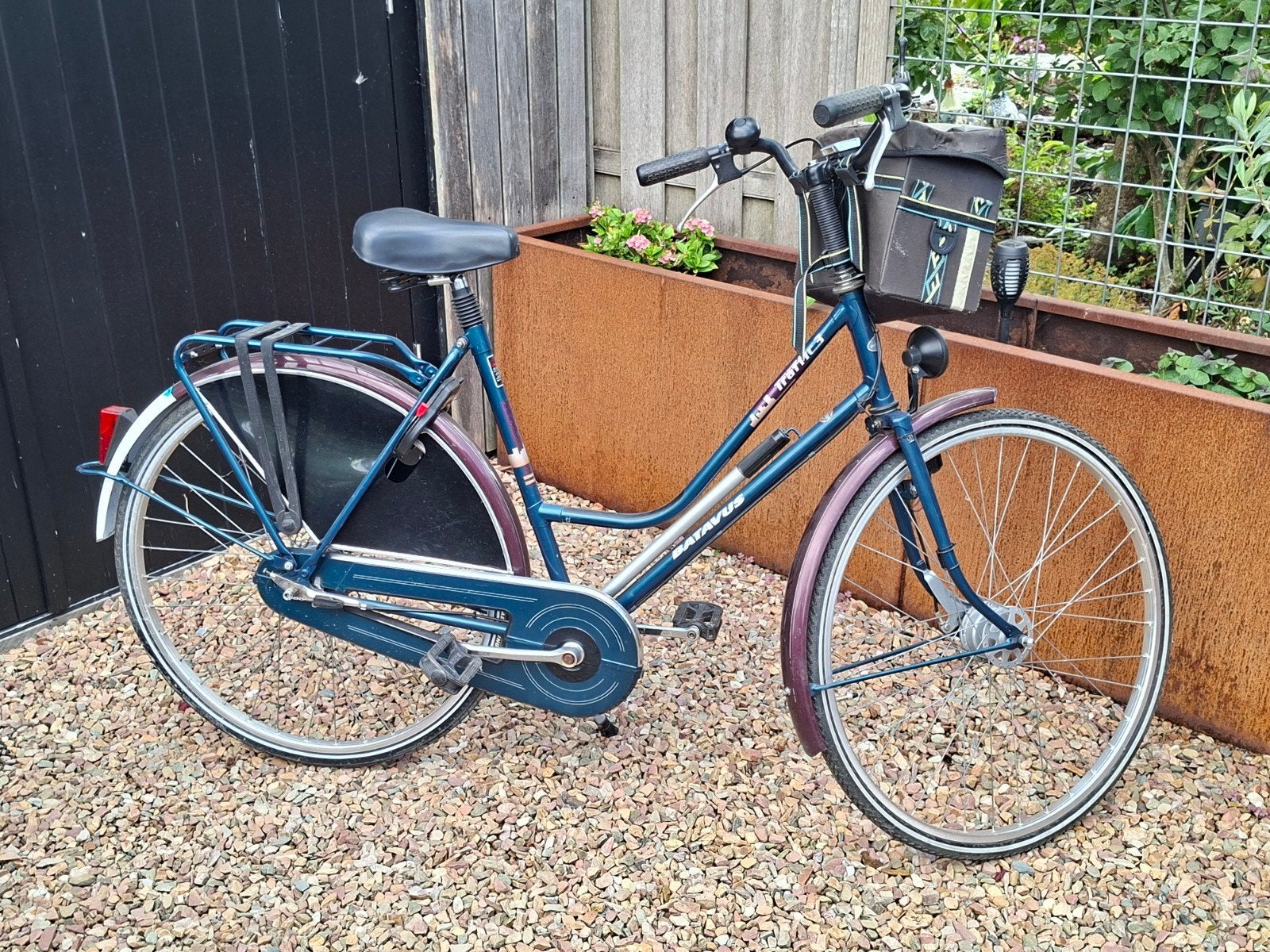Batavus fiets met 3 versnellingen en trommelremmen, Ophalen, Gebruikt, Versnellingen, Batavus