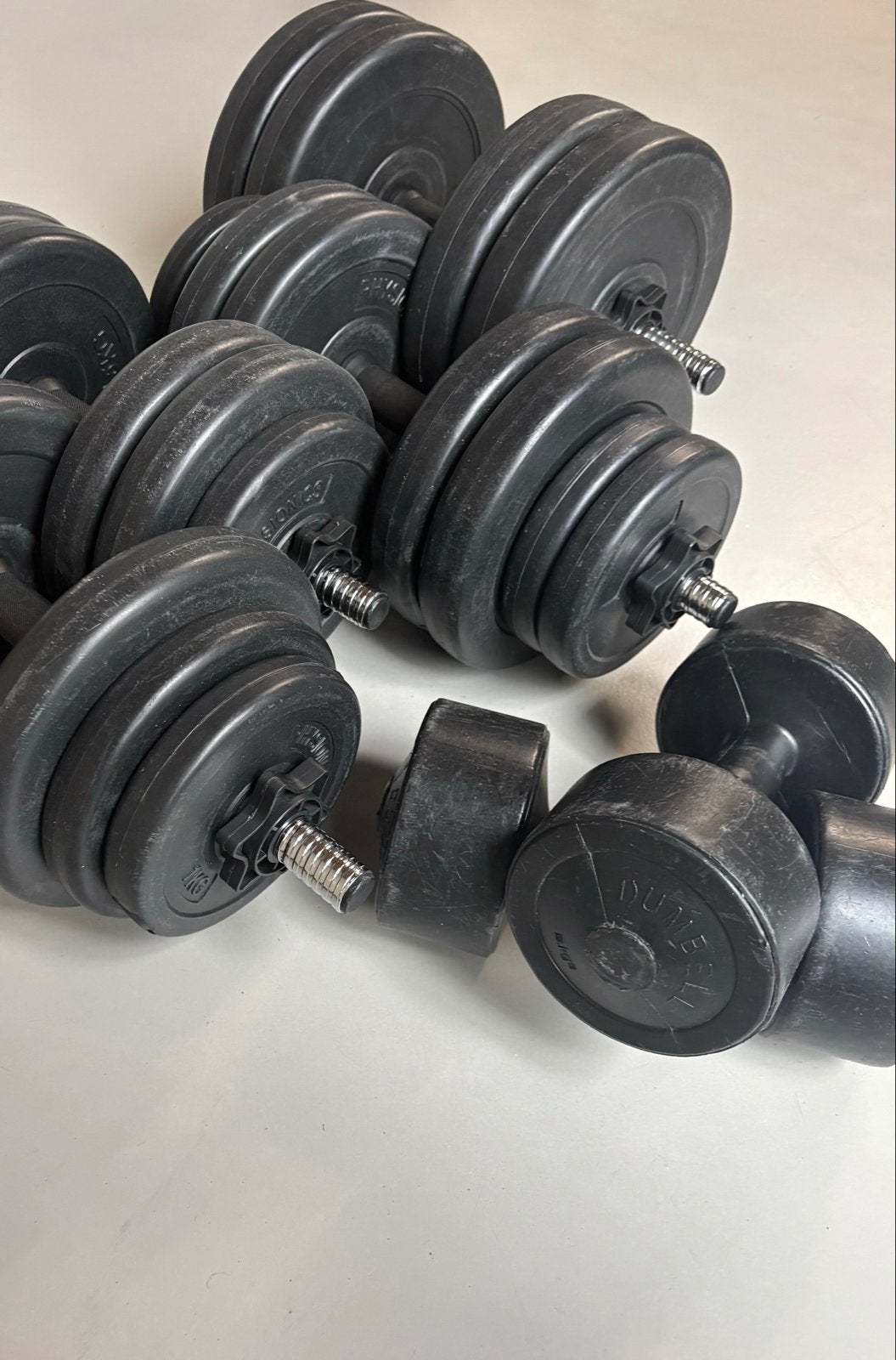 Verstelbare Halterset - Ideaal voor Krachttraining Thuis, Sport en Fitness, Fitnessmaterialen, Ophalen, Gebruikt, Armen, Halterset