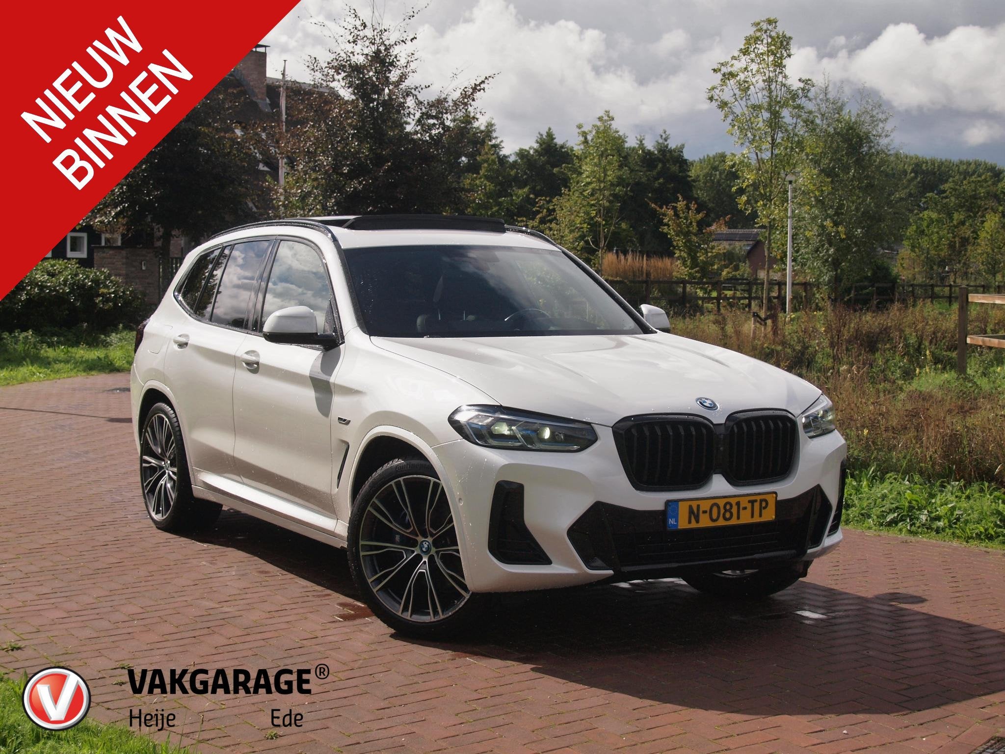 BMW X3 xDrive30e Business Edition Plus | M-Pakket | Panorama, Auto's, Gebruikt, 4 cilinders, 2000 kg, Leder en Stof