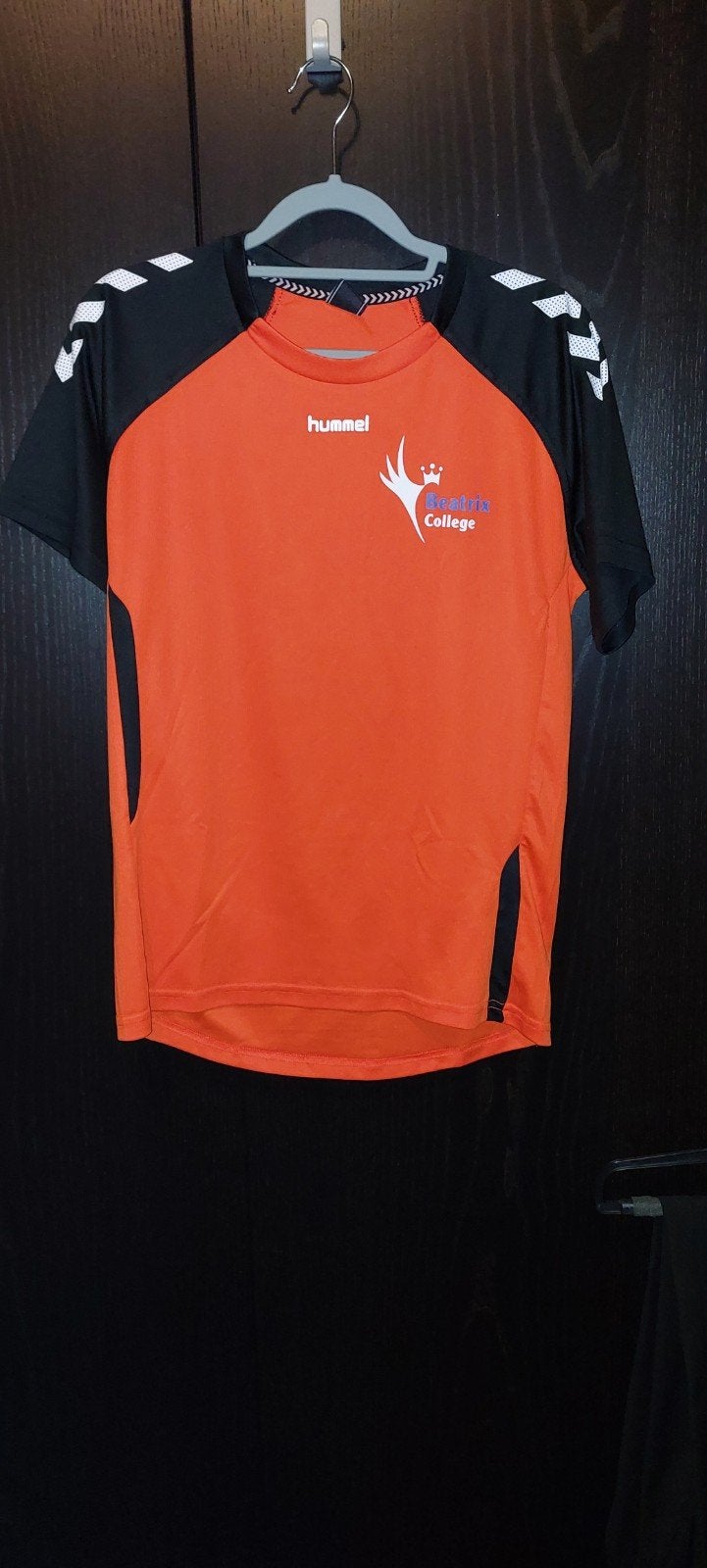 tshirts Beatrix college Tilburg, Ophalen of Verzenden, Zo goed als nieuw, Algemeen, Hummel