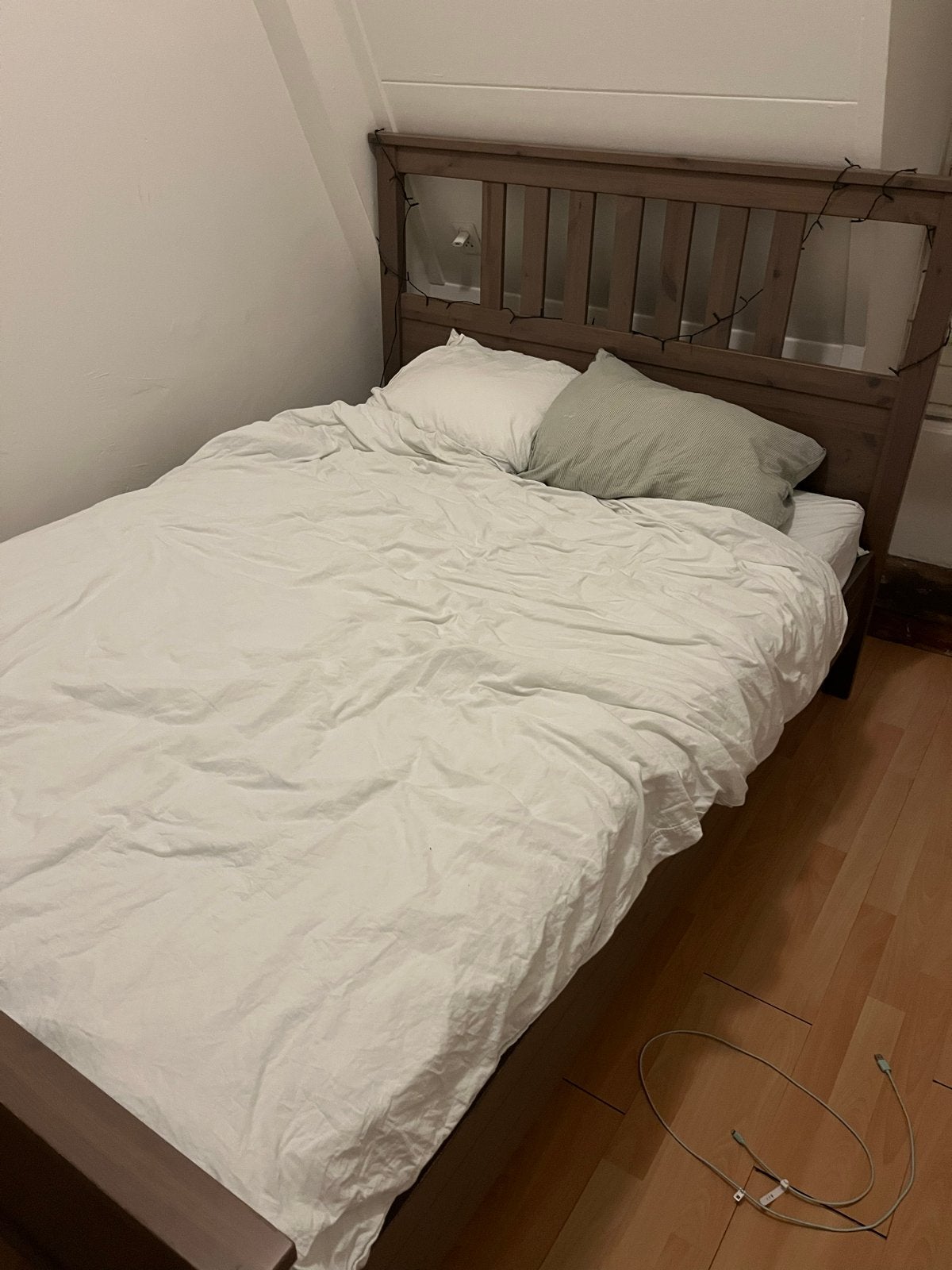 IKEA Hemnes bed 140x200 met lattenbodem en matras, Ophalen, Gebruikt, Bruin, 140 cm