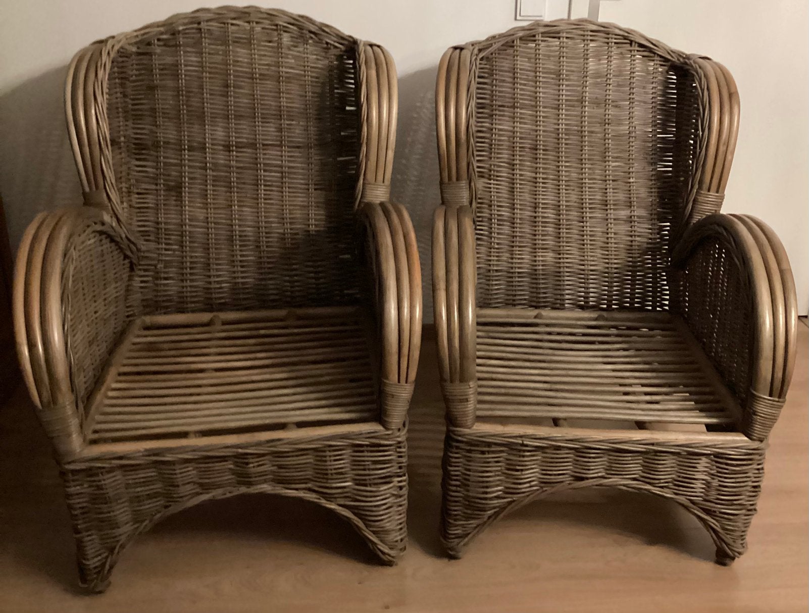 Tuinstoelen twee Rotan tuinstoelen, Ophalen, Zo goed als nieuw, Rotan