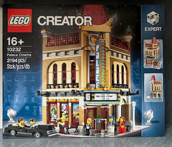 Te huur: Lego Palace Cinema 10232, Kinderen en Baby's, Speelgoed | Duplo en Lego, Gebruikt, Lego, Complete set, Ophalen of Verzenden