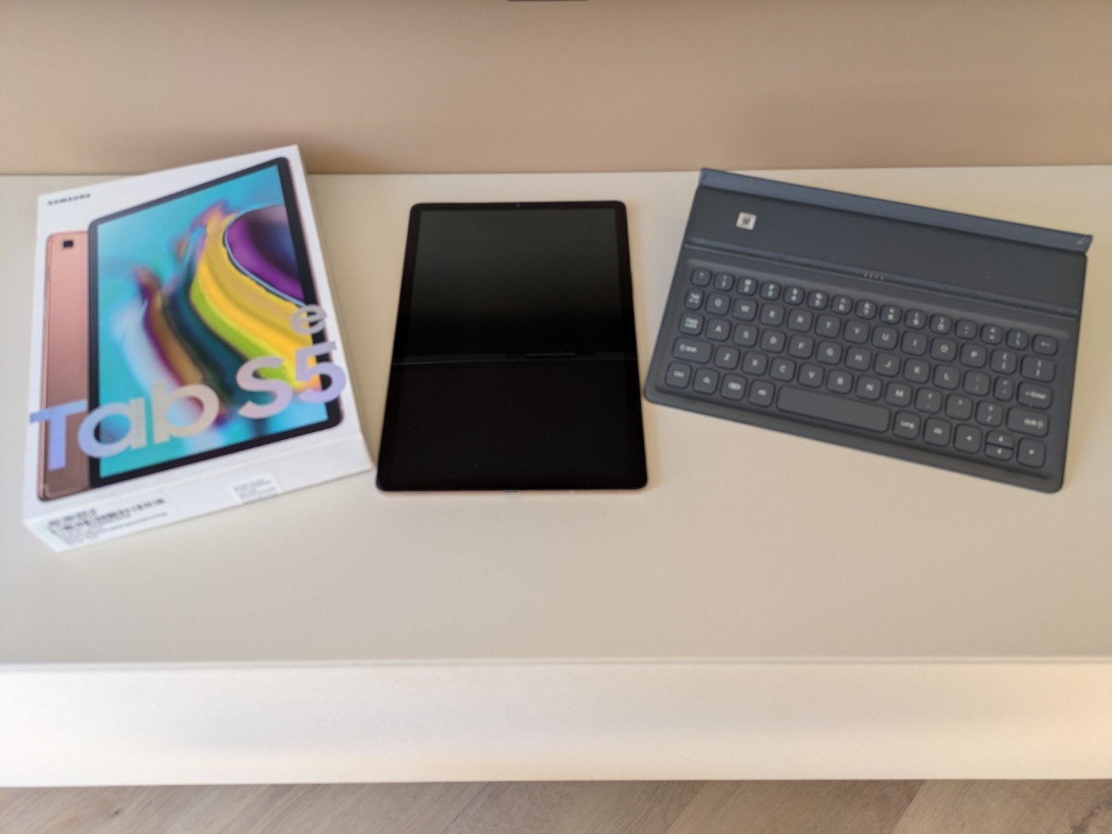Samsung Galaxy Tab S5e met toetsenbord en hoes, Computers en Software, 10 inch, Ophalen of Verzenden, Zo goed als nieuw, Galaxy Tab S5e