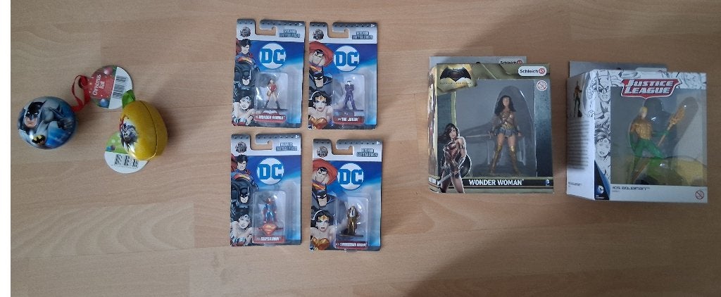 DC comics poppetjes nieuw in doos Batman Wonder Woman etc, Boeken, Meerdere comics, Ophalen of Verzenden, Nieuw, Amerika