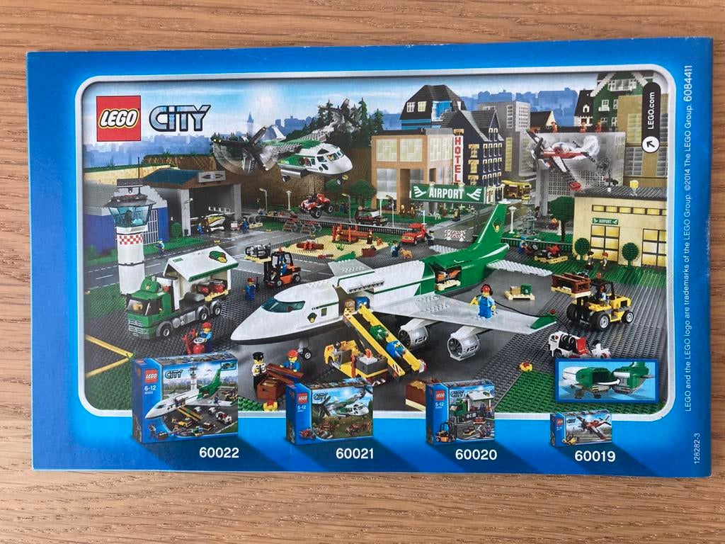 Lego City Cargo Airport lijn 2013, Kinderen en Baby's, Speelgoed | Duplo en Lego, City, Lego, Ophalen of Verzenden, Complete set
