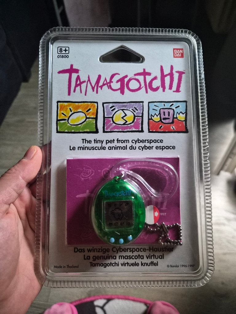 Tamagotchi ongeopend 1996-1997, Ophalen, Nieuw