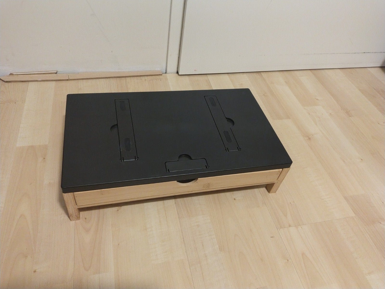 Bamboe Laptopstandaard / Monitorverhoger met Lade, Ophalen of Verzenden, Zo goed als nieuw, Onbekend, In hoogte verstelbaar