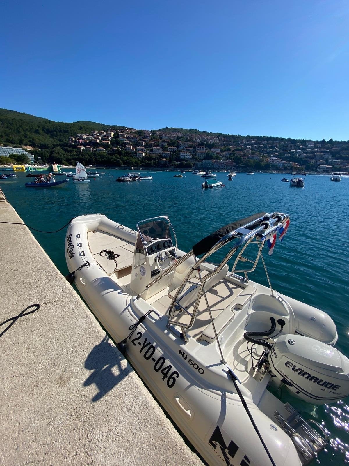 Nuova Jolly RIB 600 met Evinrude E-TEC buitenboordmotor, Watersport en Boten, Speedboten, Ophalen, Gebruikt, Rubber, 120 tot 200 pk