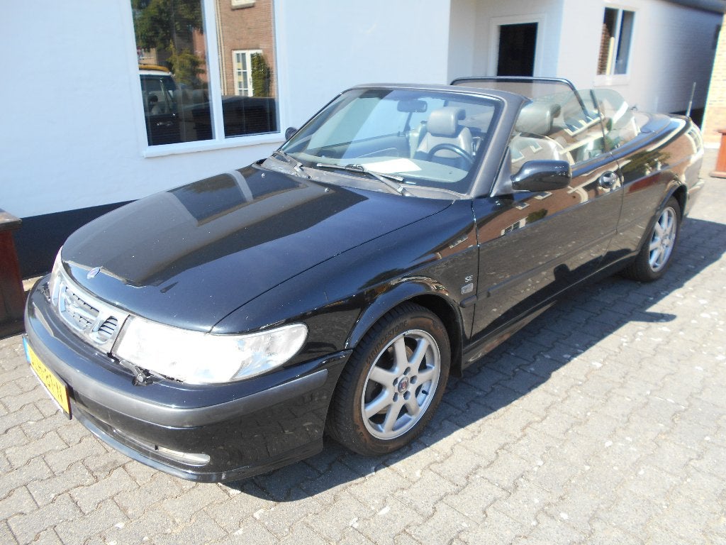 Saab 93  cabrio/ automaat, 4 cilinders, Cabriolet, 4 stoelen, Zwart