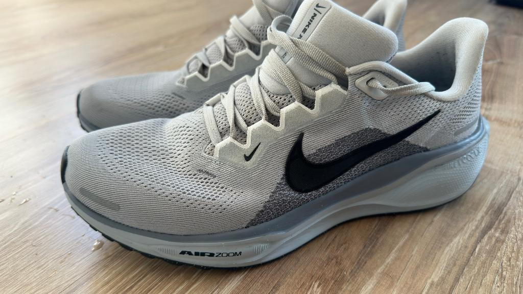 Nike Air Zoom Pegasus 40 – Hardloopschoenen – Maat 42, Ophalen of Verzenden, Zo goed als nieuw, Hardlopen, Hardloopschoenen