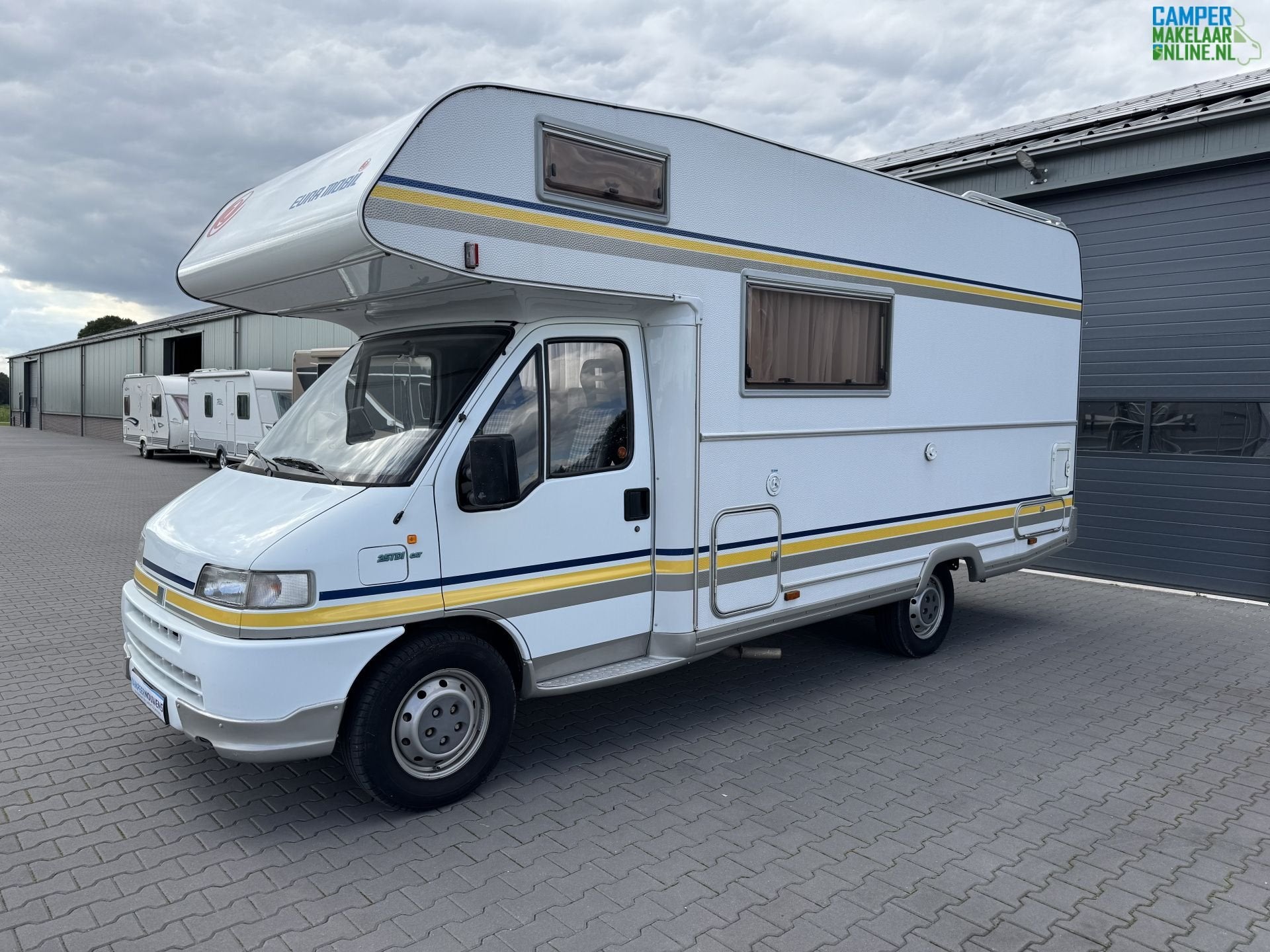 Eura Mobil Maxi 640 LS | Top staat | Goed onderhouden | Ruim, Alkoof, Ringverwarming, 6 tot 7 meter, Bedrijf