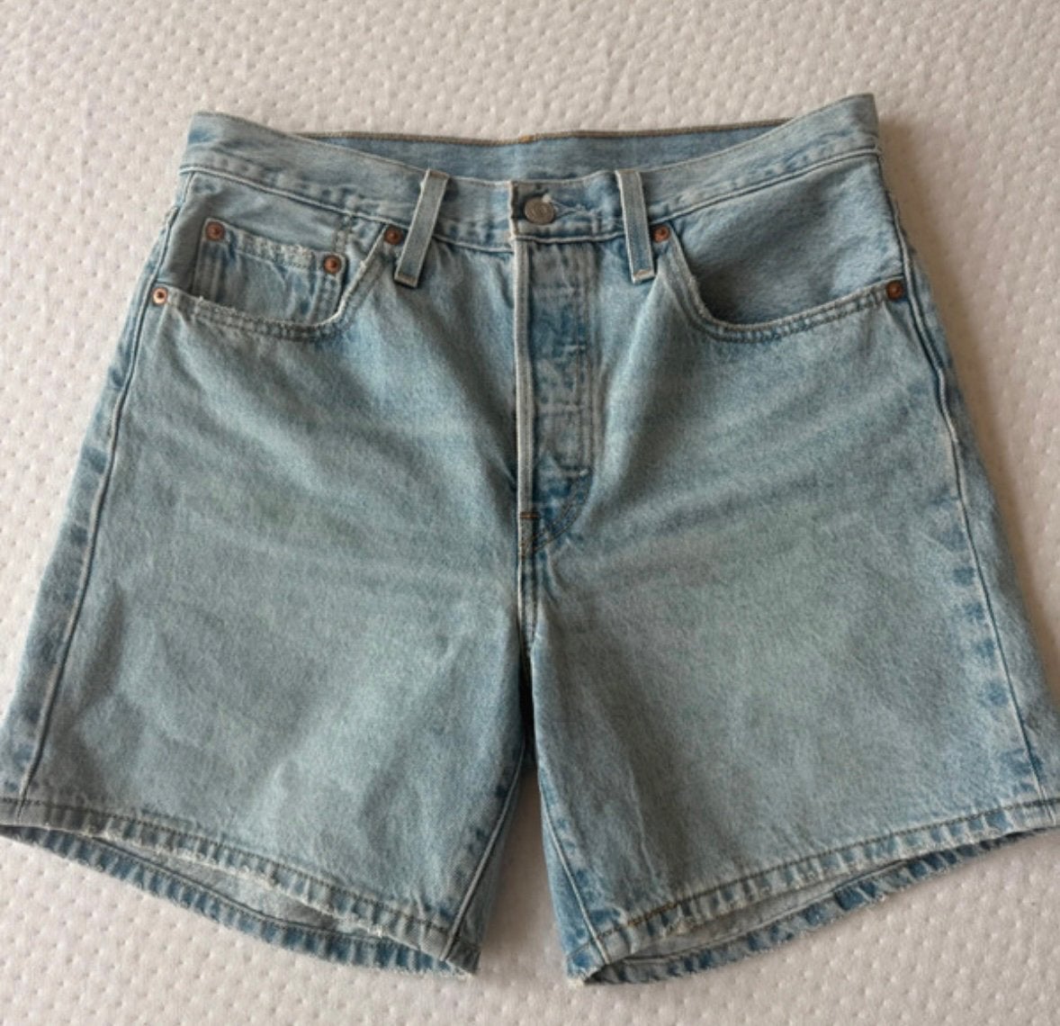 Levi’s 501 Denim Short Lichtblauw Maat 28 Nieuw, Ophalen of Verzenden, Nieuw, Blauw, W28 - W29 (confectie 36)