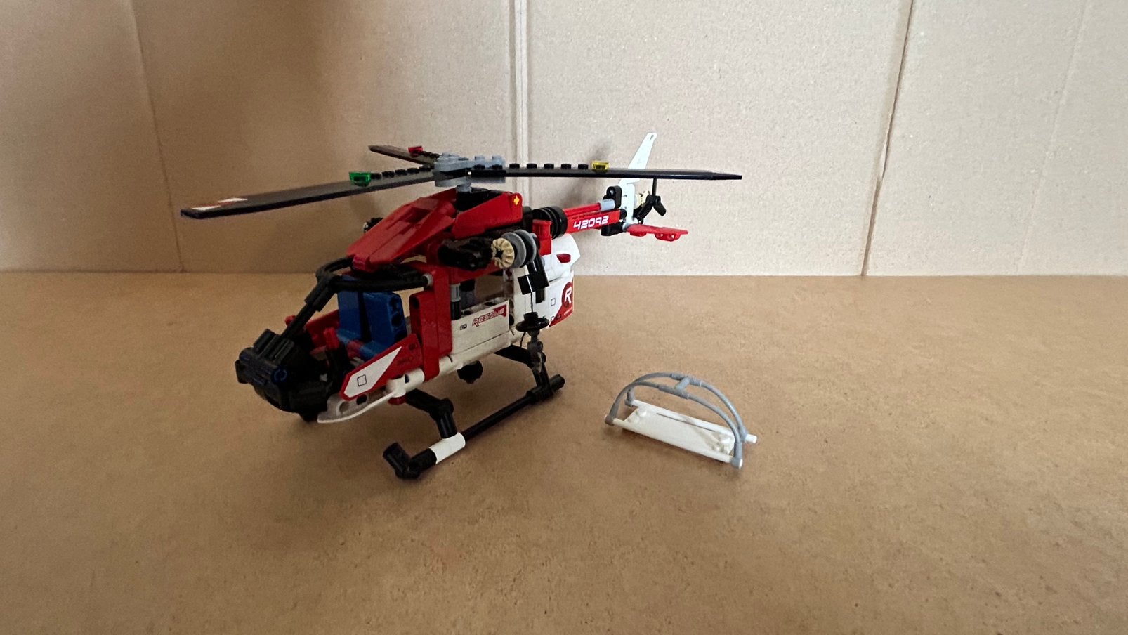 Lego technic reddingshelikopter (set42092), Ophalen of Verzenden, Zo goed als nieuw