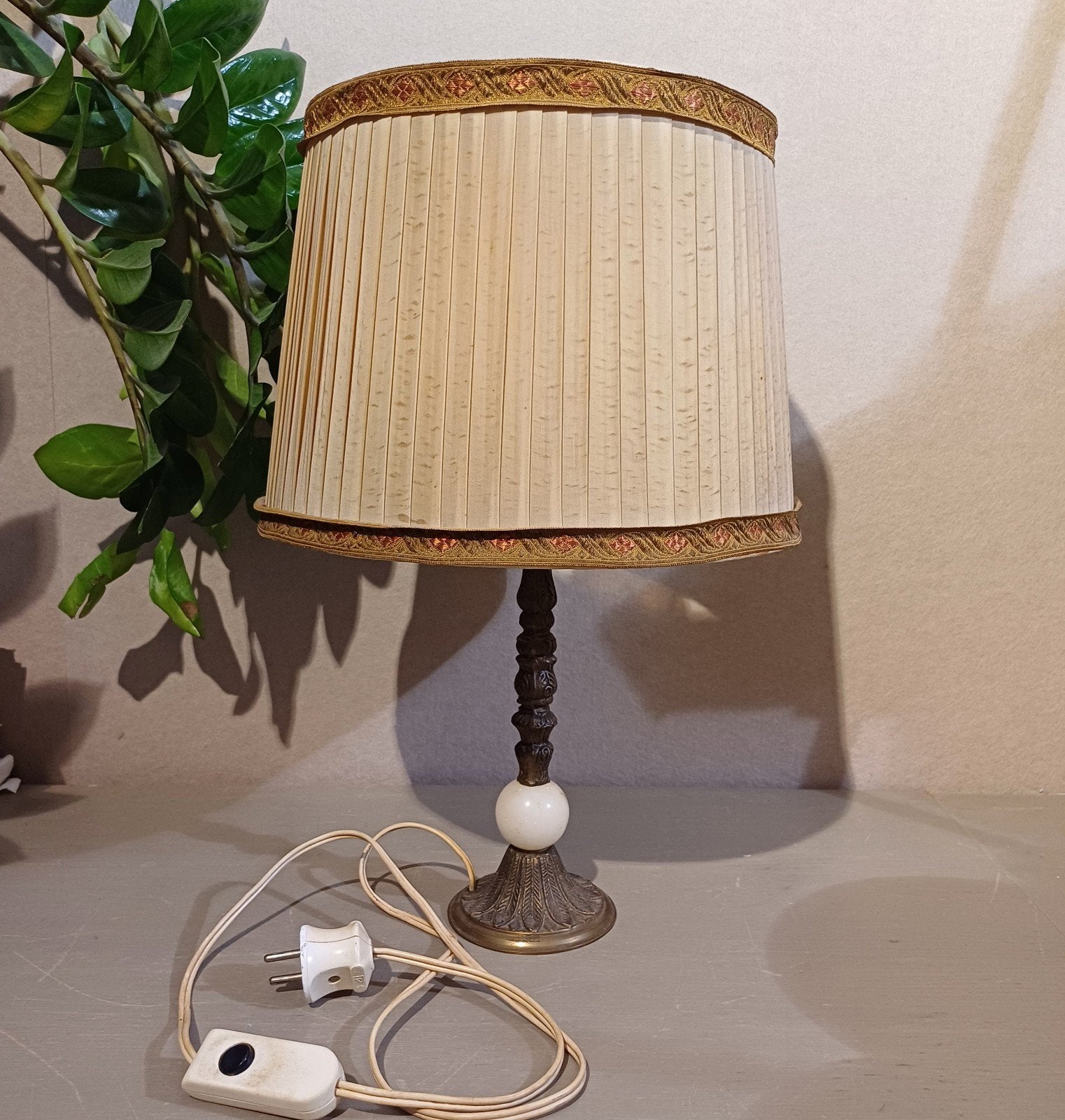 VINTAGE MESSING HOLLYWOOD REGENCY TAFELLAMP JAREN 60, Ophalen, Vintage, 45 cm, Inclusief lichtbron