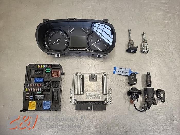 Kontaktslot + computer van een Fiat Scudo, Gebruikt, -, -, Ophalen of Verzenden