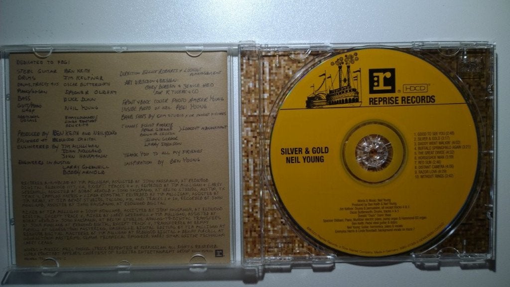 Neil Young - Silver & Gold, Ophalen of Verzenden, Zo goed als nieuw, Poprock