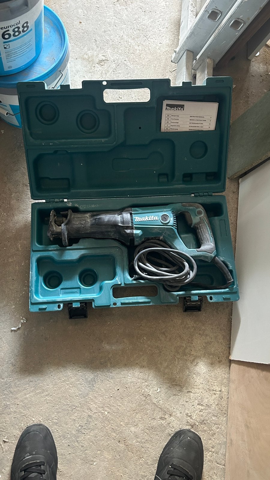 Makita Reciprozaag, Ophalen, Zo goed als nieuw