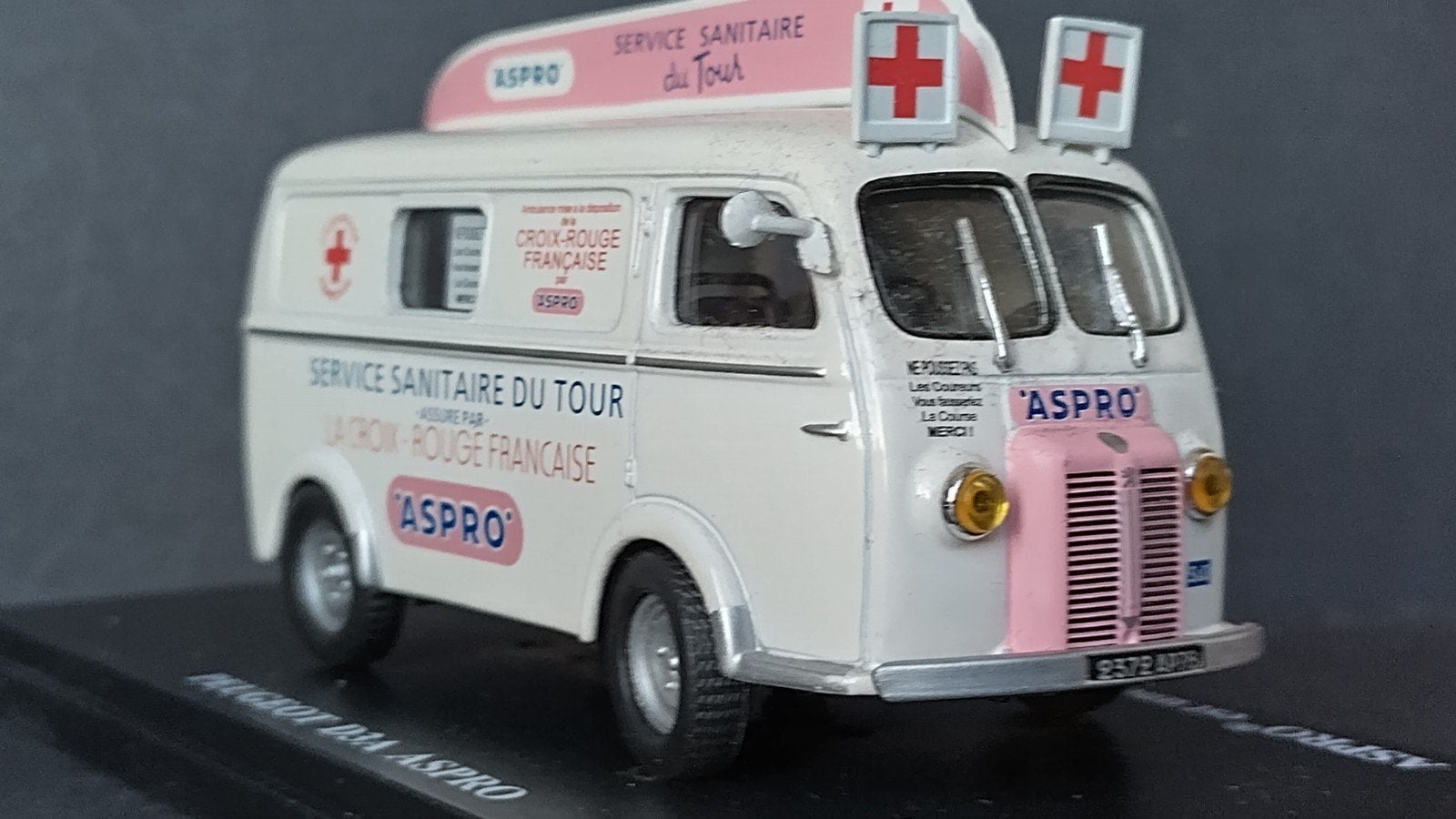 Peugeot D3a Aspro Tour de France 1:43 Altaya Pol, Overige merken, Auto, Verzenden, .