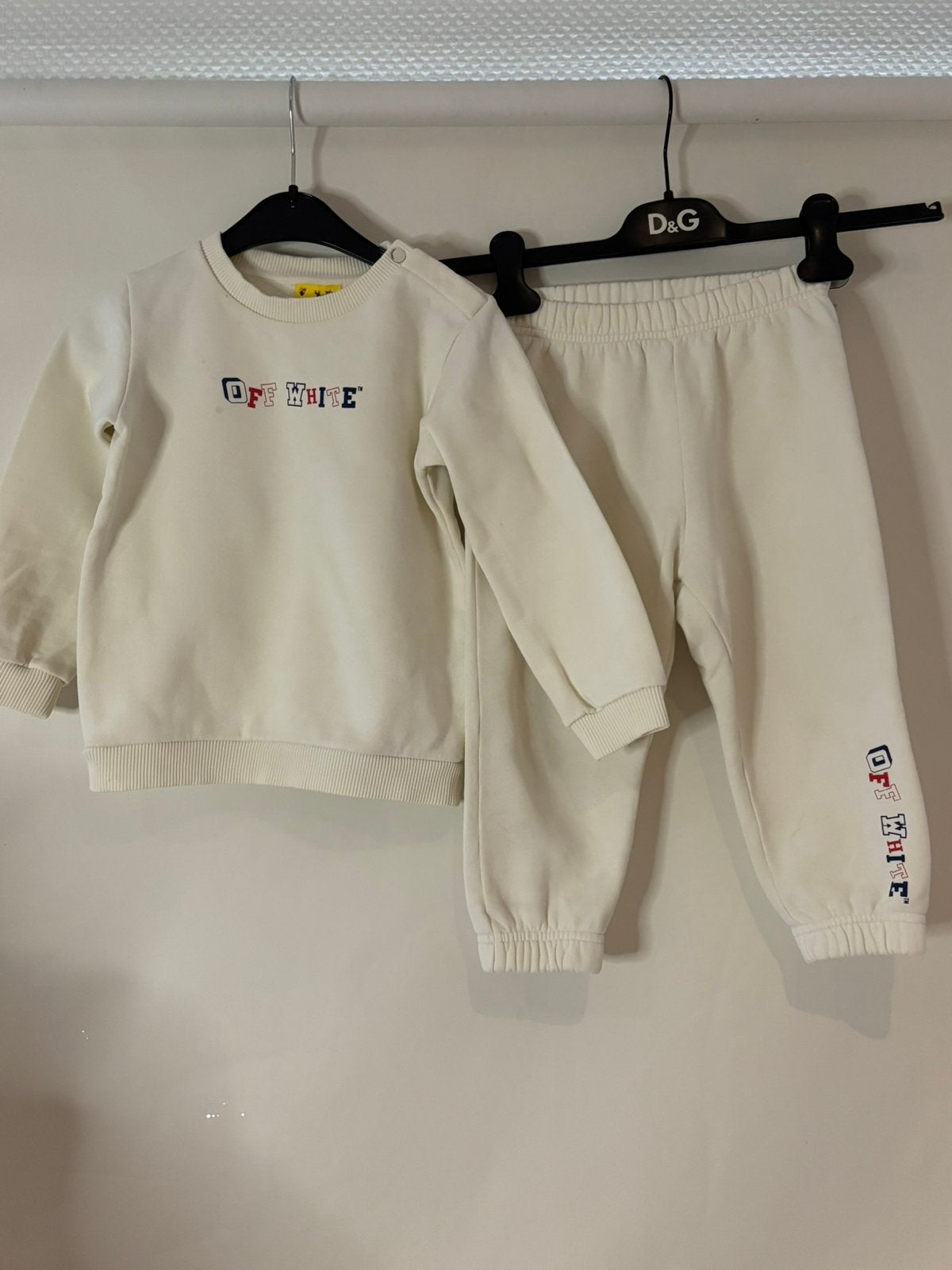 Off-white joggingpak 3 jaar, Ophalen of Verzenden, Zo goed als nieuw, Jongen, Setje