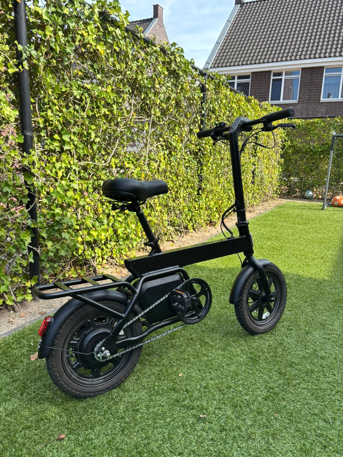Goeie e bike plus slot, Ophalen, Zo goed als nieuw, Deels opvouwbaar, 20 inch of meer