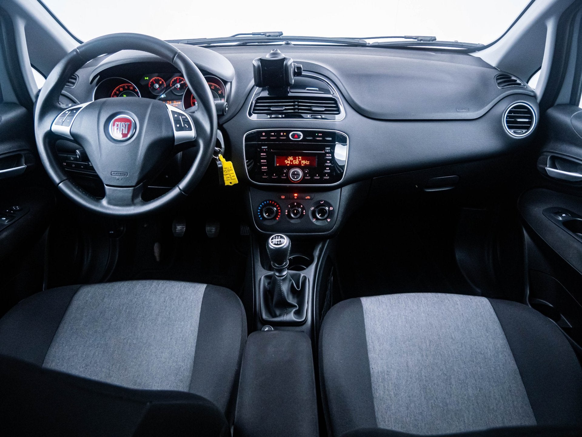Fiat Punto Evo 0.9 TwinAir Racing PDC|Airco|Cruise|NL-Auto!, Auto's, Fiat, Dealer onderhouden, Gebruikt, Euro 6, Bluetooth