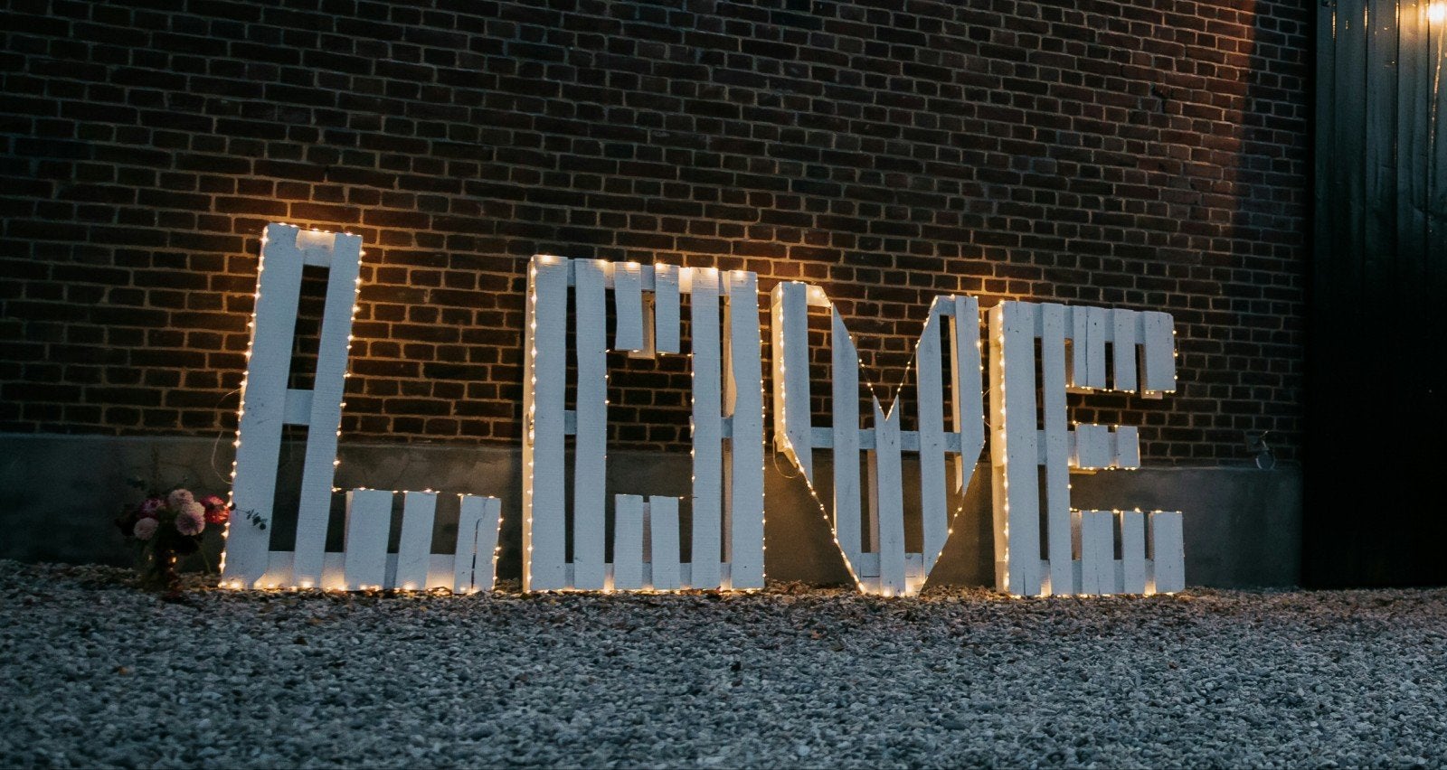 Pallet letters 'LOVE' (bruiloft), Ophalen, Hout, Gebruikt, Landelijk