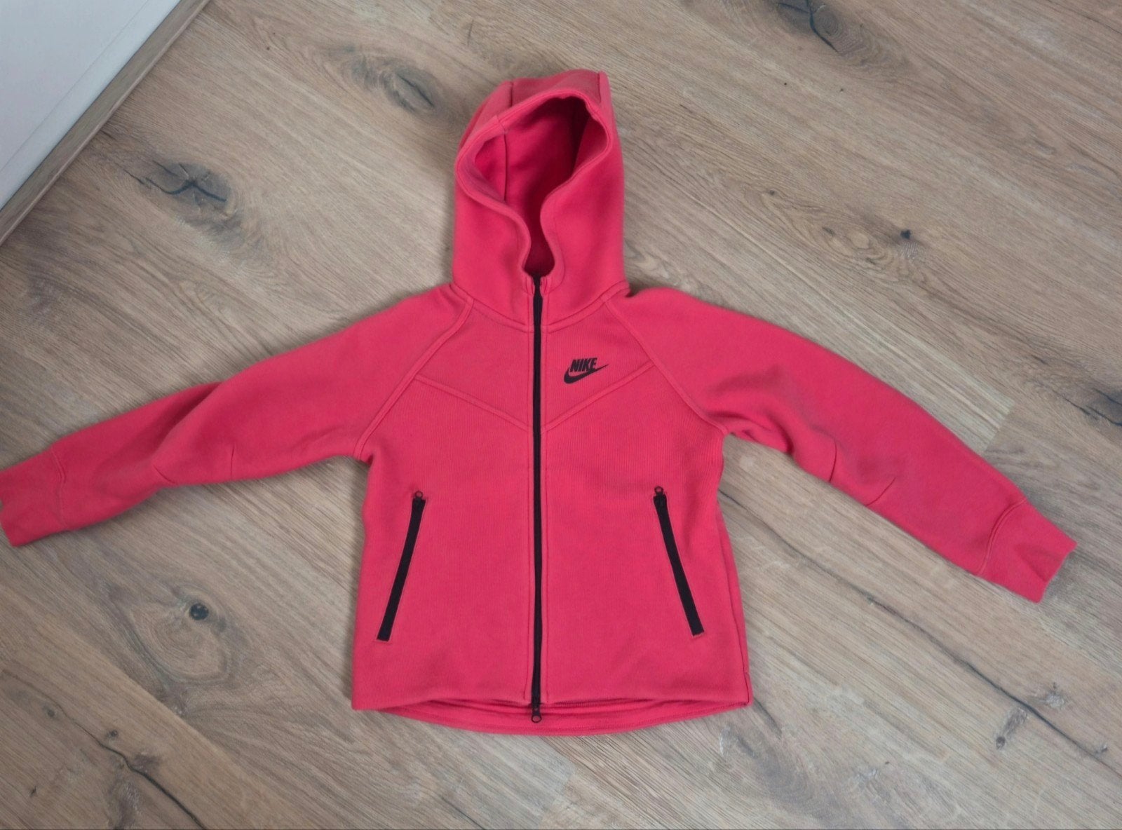 Nike Tech Fleece Vest Roze Maat 128, Kinderen en Baby's, Kinderkleding | Maat 128, Meisje, Trui of Vest, Ophalen of Verzenden