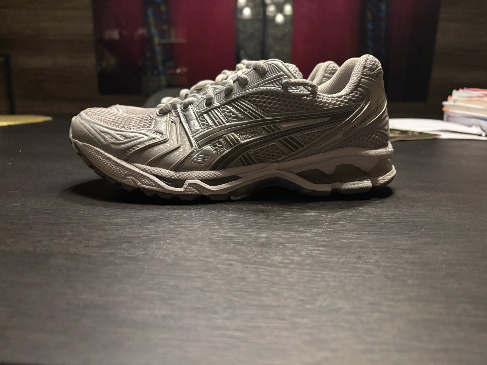 ASICS Gel-Kayano 14 Sneakers - Silver, Ophalen of Verzenden, Zo goed als nieuw, Grijs, Sneakers of Gympen