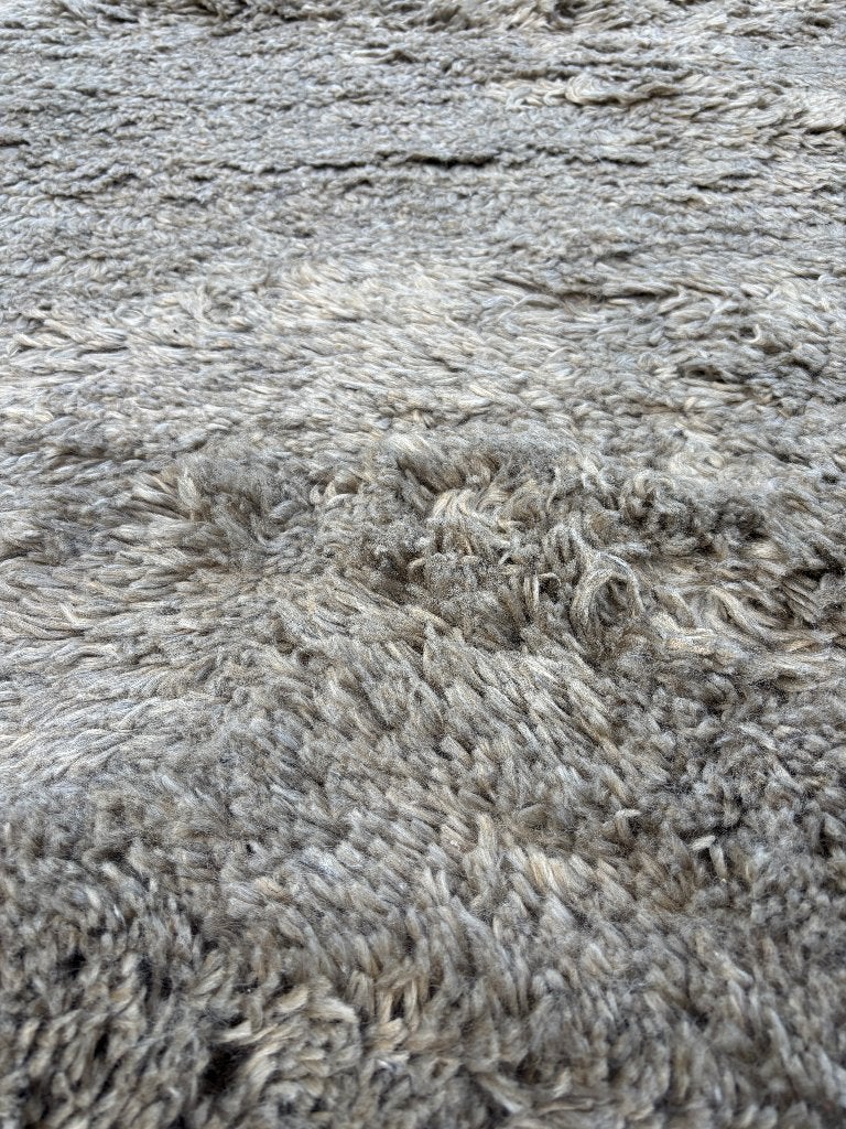 Tapijt Brinker Berbera Taupe 200x290 cm van €798-, voor €250, Hoogpolig, Brinker Carpets, Ophalen of Verzenden, 200 cm of meer