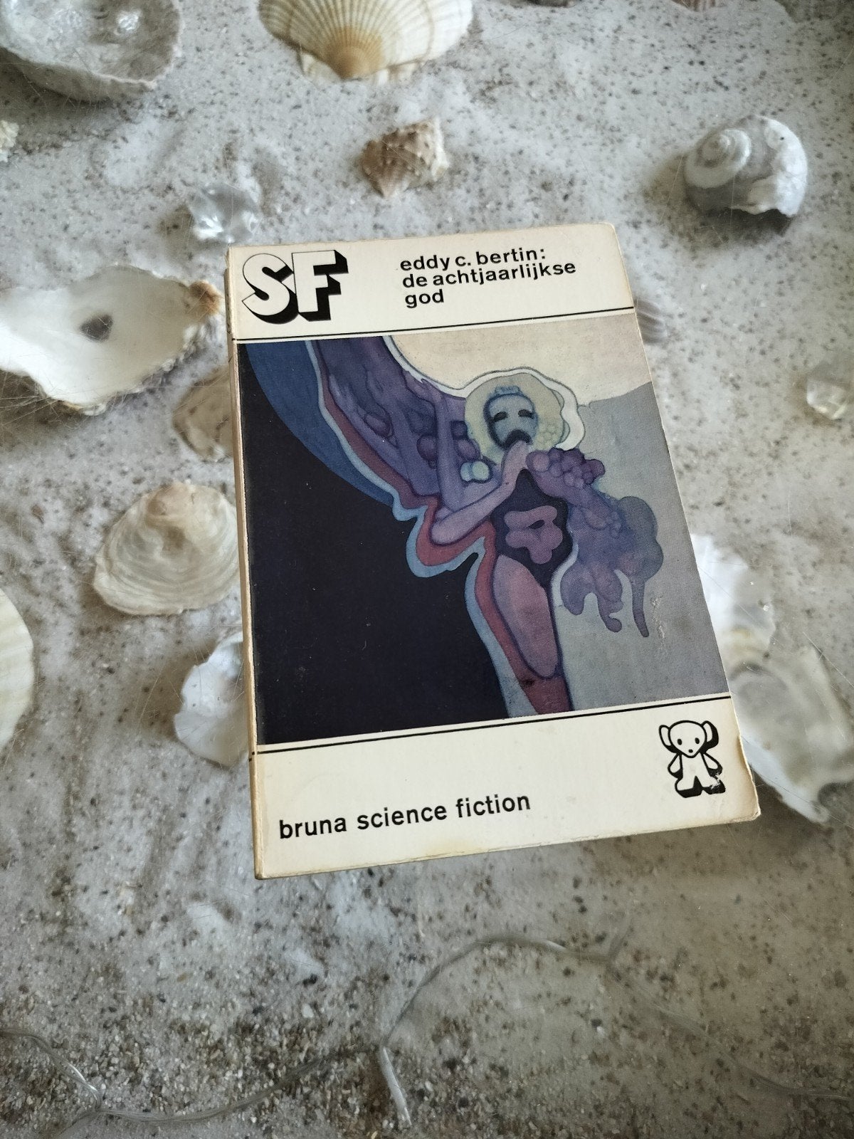 Eddy C Bertin - De achtjaarlijkse god - Bruna SF 7, Boeken, Science fiction, Ophalen of Verzenden, Gelezen