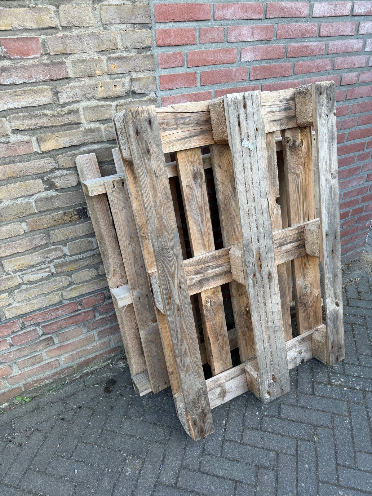 Gratis af te halen: Gebruikte houten pallets, Ophalen, Gebruikt, 50 mm of meer, Pallet