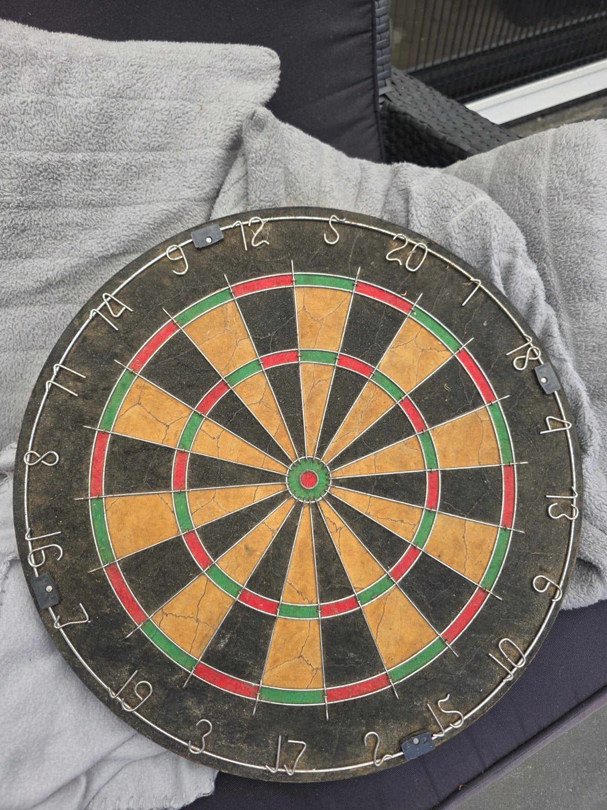 Zo goed als nieuw dartbord, Ophalen of Verzenden, Zo goed als nieuw, Dartbord