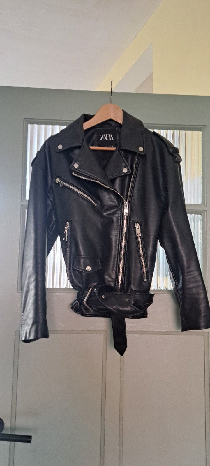 Zara bikerjack - label XS, valt als M, Maat 38/40 (M), Ophalen of Verzenden, Gedragen, Zara