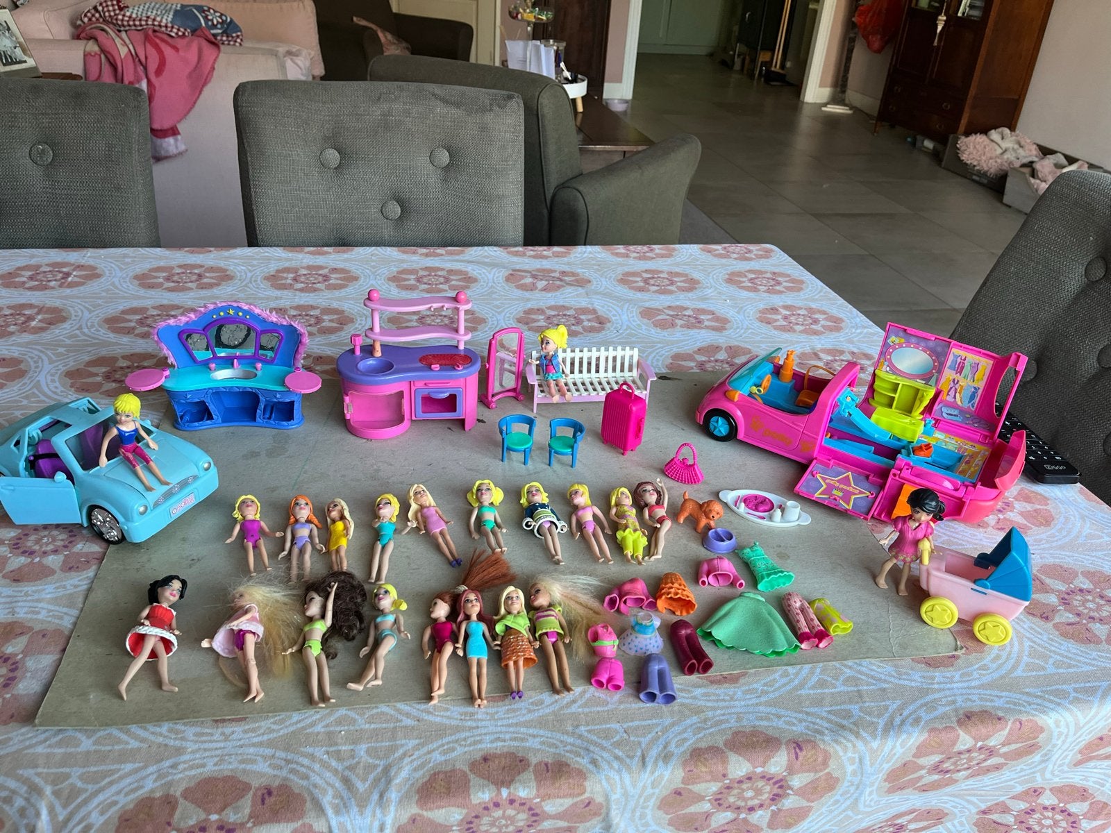 Grote Polly Pocket set met poppen, auto's en accessoires, Ophalen of Verzenden, Gebruikt, Overige typen