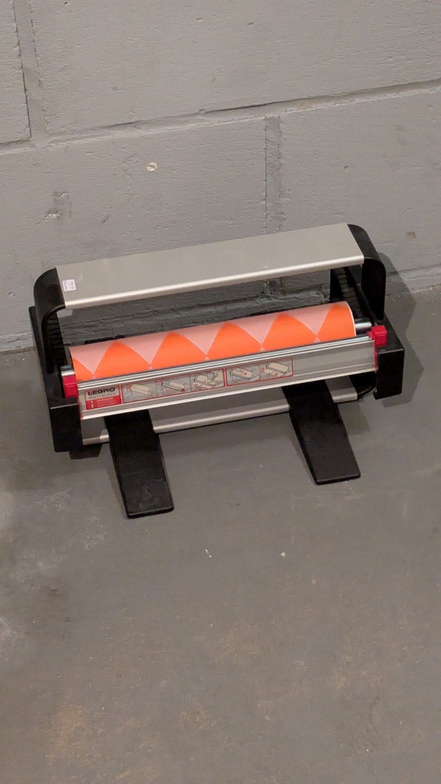 Legro Papierrolhouder 30 cm, Diversen, Cadeaupapier, Ophalen of Verzenden, Zo goed als nieuw